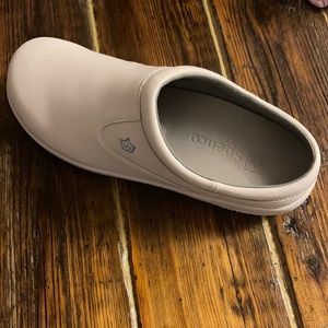 Brand new, never worn size 13 Men’s Spenco clogs.  Really nice shoes.  White.